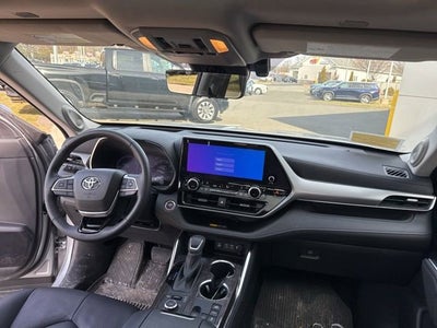 2025 Toyota Highlander Platinum
