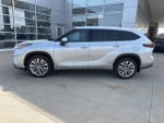 2025 Toyota Highlander Platinum