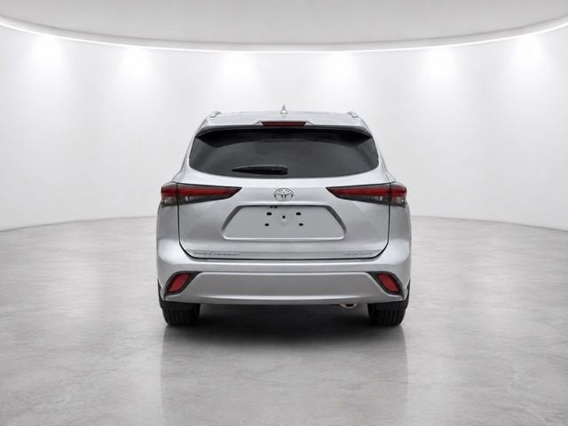 2025 Toyota Highlander Platinum