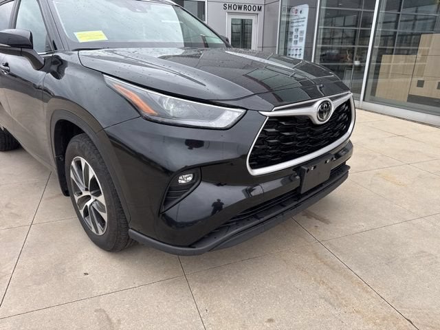 2025 Toyota Highlander XLE
