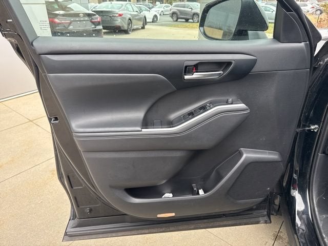 2025 Toyota Highlander XLE