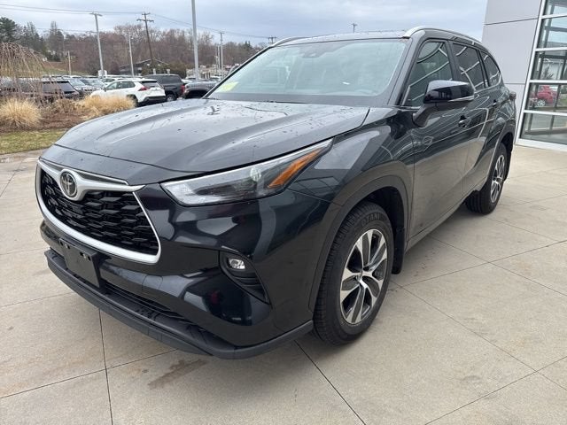 2025 Toyota Highlander XLE