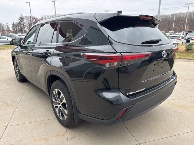 2025 Toyota Highlander XLE