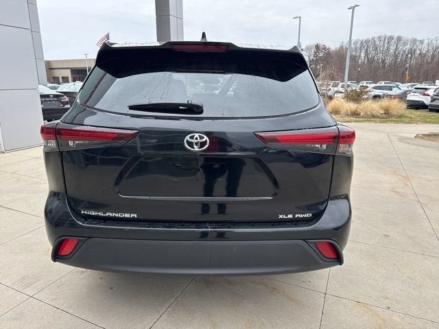 2025 Toyota Highlander XLE