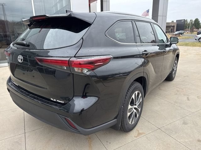 2025 Toyota Highlander XLE
