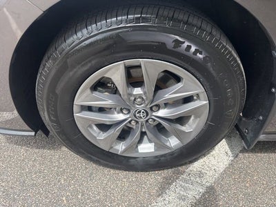 2023 Toyota Sienna LE