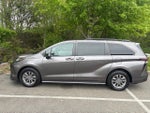 2023 Toyota Sienna LE