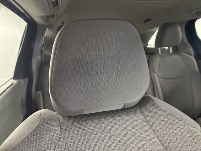 2022 Toyota Sienna LE