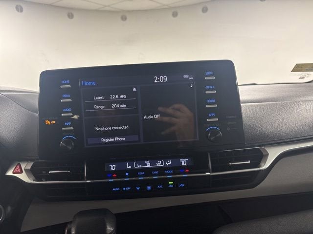 2022 Toyota Sienna LE