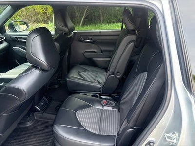 2022 Toyota Highlander XSE