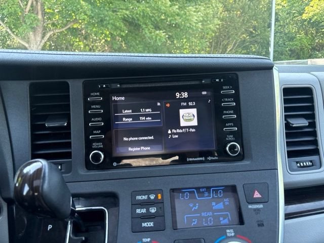 2019 Toyota Sienna XLE