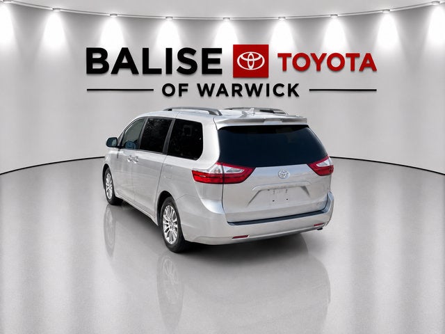 2019 Toyota Sienna XLE