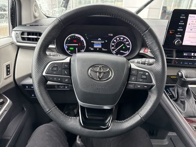 2022 Toyota Sienna Limited