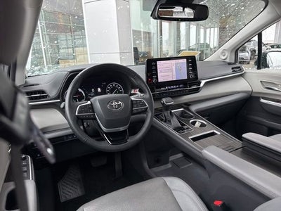 2022 Toyota Sienna Limited