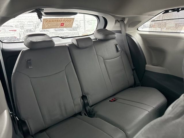 2022 Toyota Sienna Limited