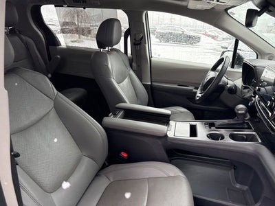 2022 Toyota Sienna Limited