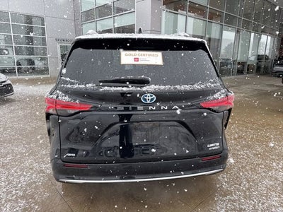 2022 Toyota Sienna Limited