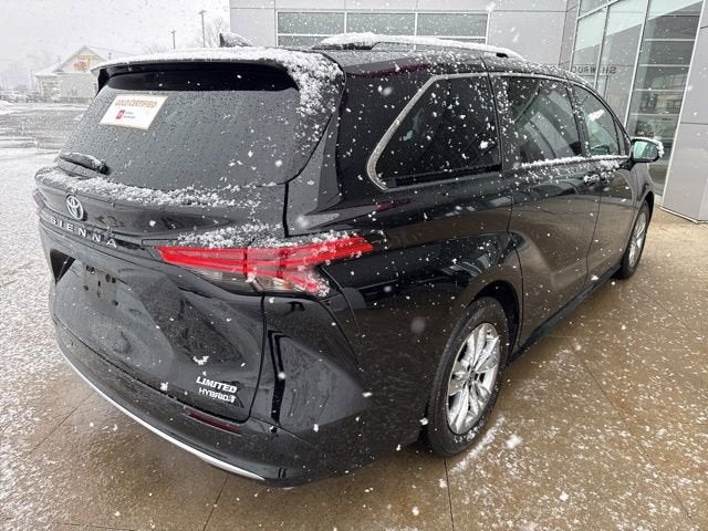 2022 Toyota Sienna Limited