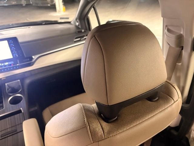 2023 Toyota Sienna Limited