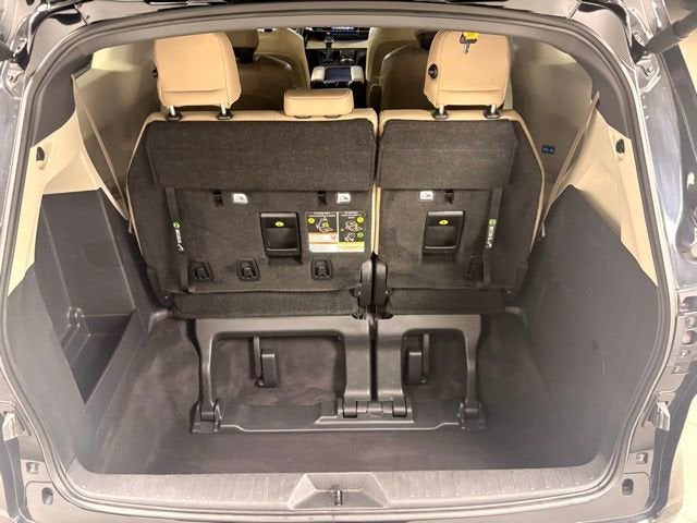 2023 Toyota Sienna Limited