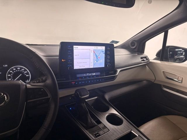 2023 Toyota Sienna Limited