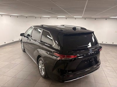 2023 Toyota Sienna Limited