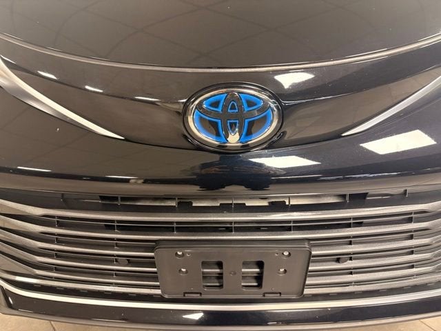 2023 Toyota Sienna Limited