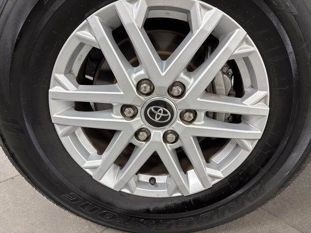 2022 Toyota Tundra SR5