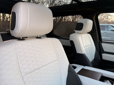 2023 Toyota Tundra Hybrid Capstone