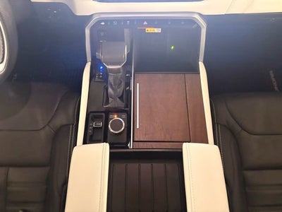 2024 Toyota Tundra Hybrid Capstone