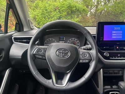 2024 Toyota Corolla Cross LE
