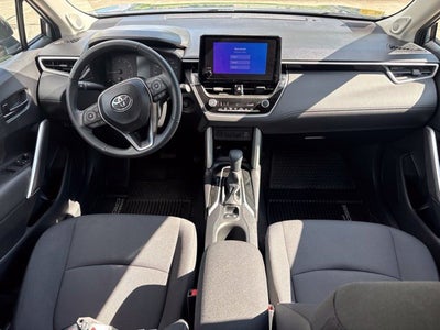 2024 Toyota Corolla Cross LE