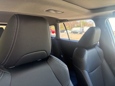 2025 Toyota Corolla Cross XLE