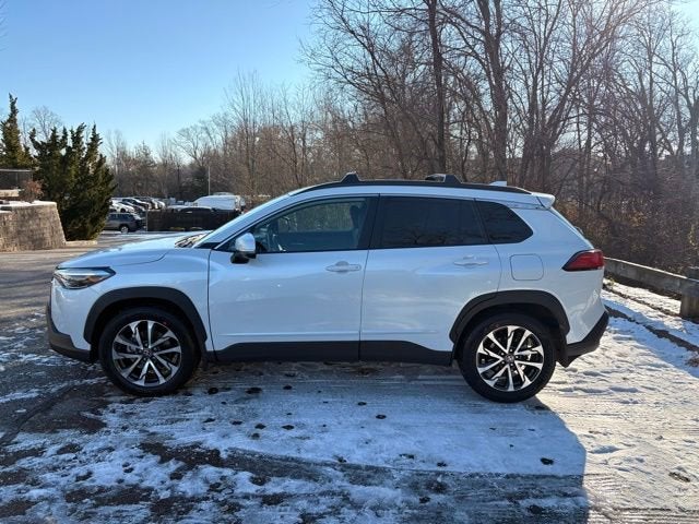 2023 Toyota Corolla Cross XLE