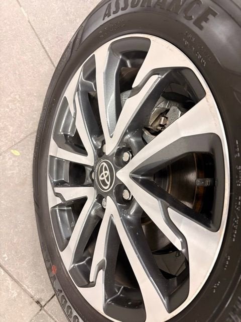 2025 Toyota Corolla Cross XLE