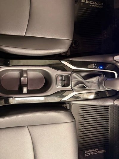 2025 Toyota Corolla Cross XLE