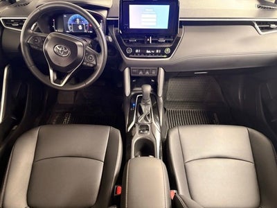2025 Toyota Corolla Cross XLE