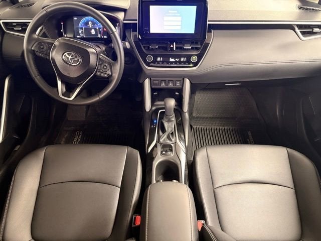 2025 Toyota Corolla Cross XLE