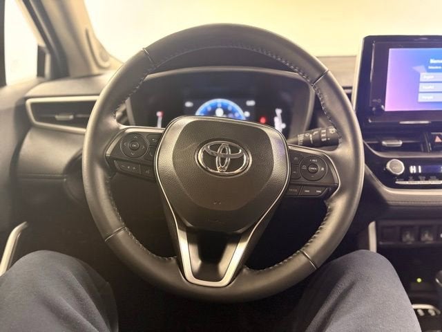 2025 Toyota Corolla Cross XLE