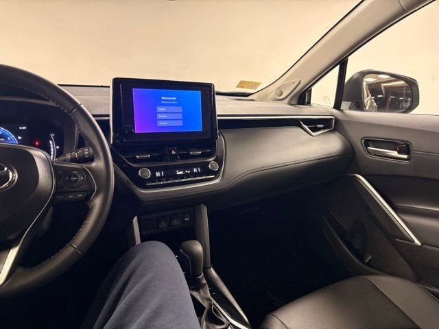 2025 Toyota Corolla Cross XLE