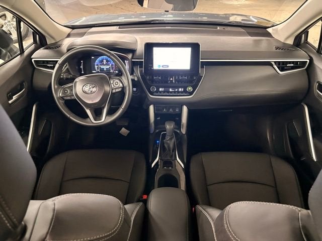 2025 Toyota Corolla Cross XLE