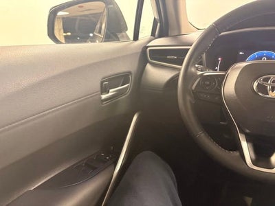 2025 Toyota Corolla Cross XLE