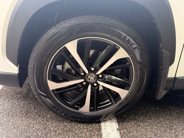 2023 Toyota Corolla Cross Hybrid XSE