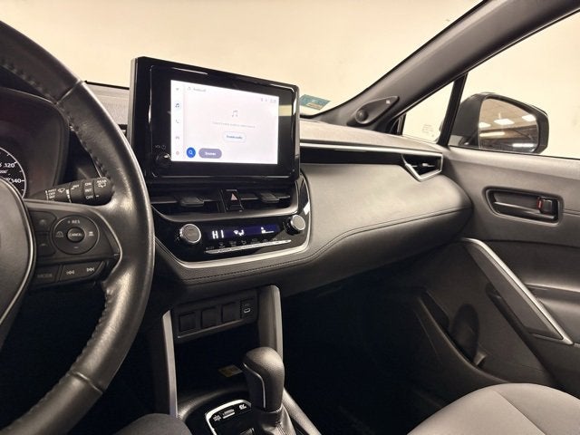 2023 Toyota Corolla Cross Hybrid SE