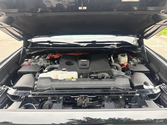 2024 Toyota Sequoia SR5