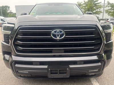2024 Toyota Sequoia SR5