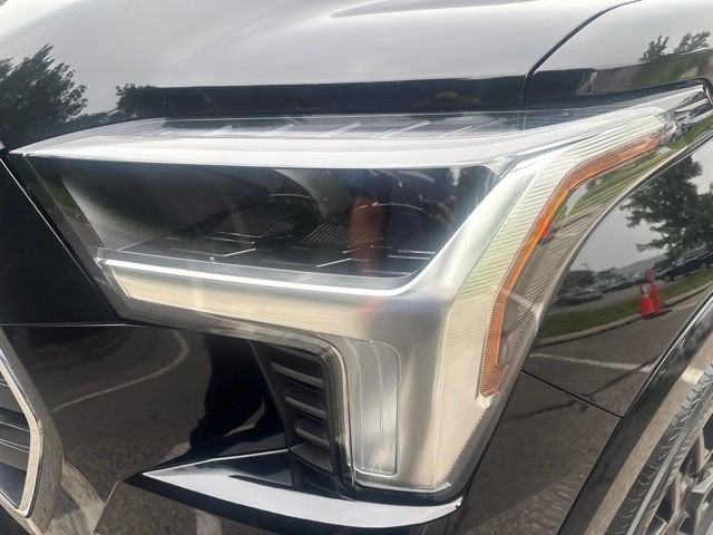 2024 Toyota Sequoia SR5