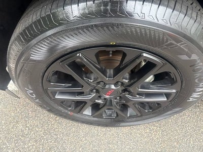 2024 Toyota Sequoia SR5