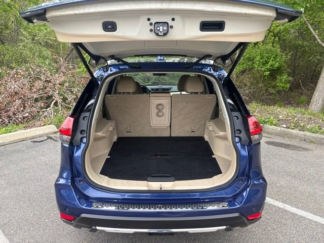 2020 Nissan Rogue SV