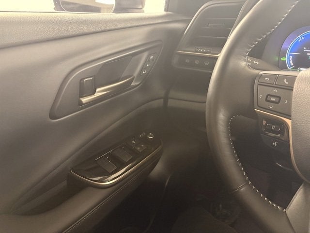 2025 Toyota Crown Signia Limited